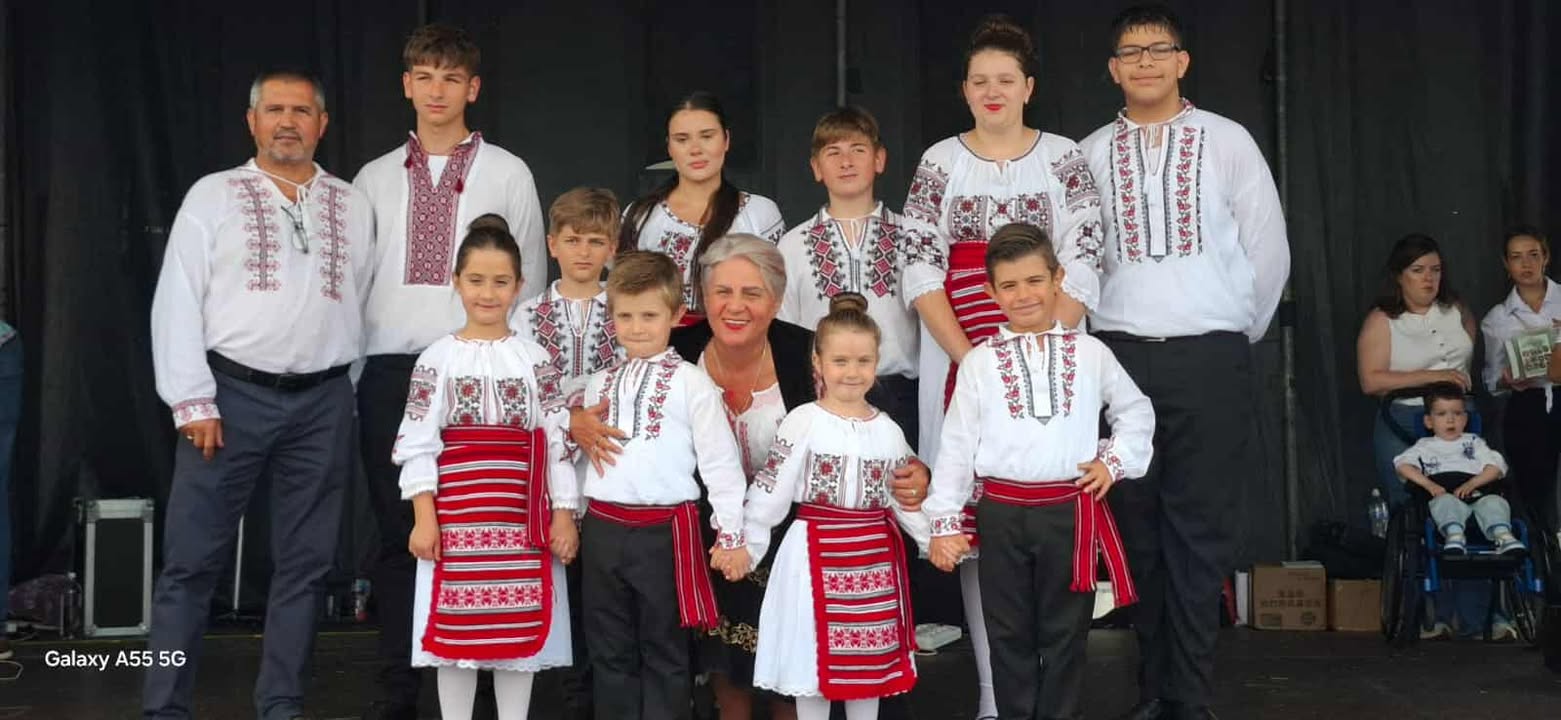 Ansamblul Datina duce România din UK la Istanbul …dar unii copii nu pot ajunge fără ajutorul nostru